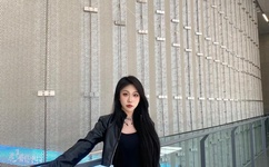 金勇俊和黄静茵